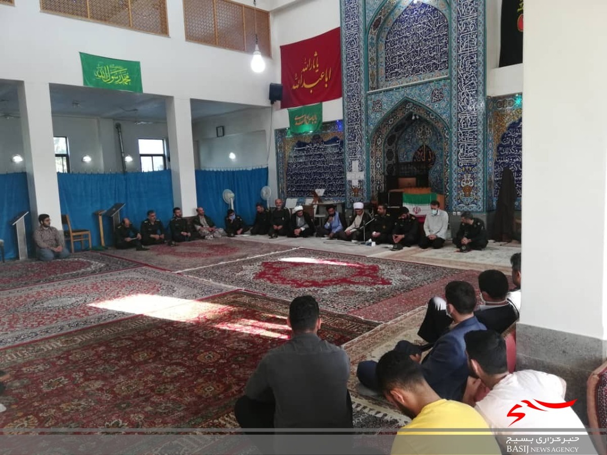 نقش مساجد در مقابله با جنگ فرهنگی بسیار موثر است