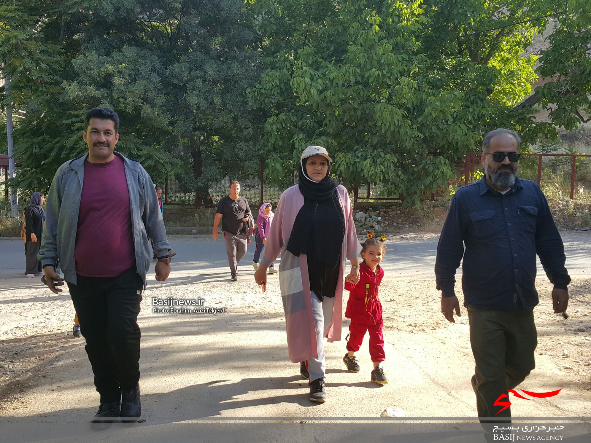 همایش پیاده روی خانوادگی خبرنگاران و اصحاب رسانه در یاسوج همایش پیاده روی خانوادگی خبرنگاران و اصحاب رسانه در یاسوج