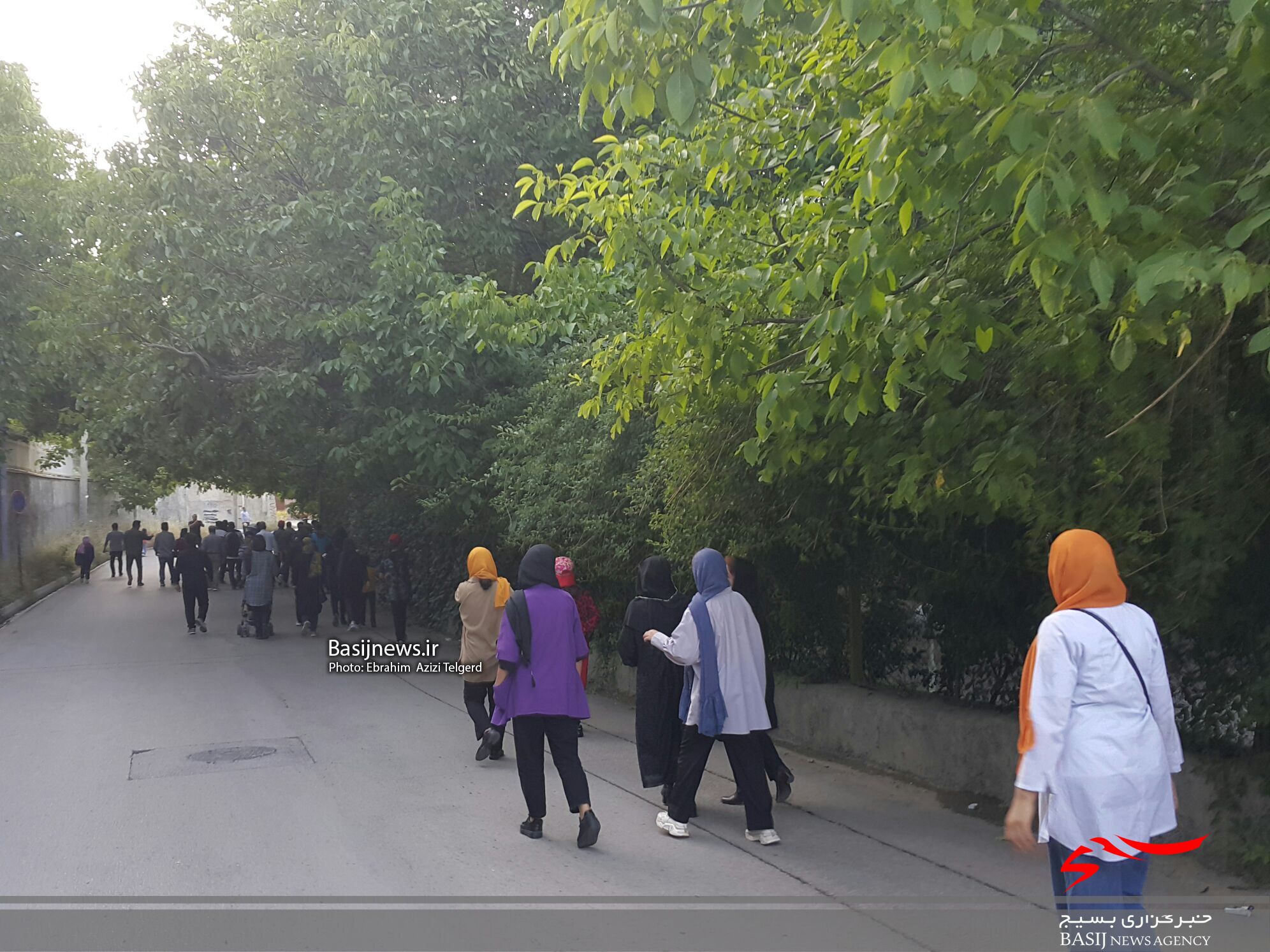 همایش پیاده روی خانوادگی خبرنگاران و اصحاب رسانه در یاسوج همایش پیاده روی خانوادگی خبرنگاران و اصحاب رسانه در یاسوج
