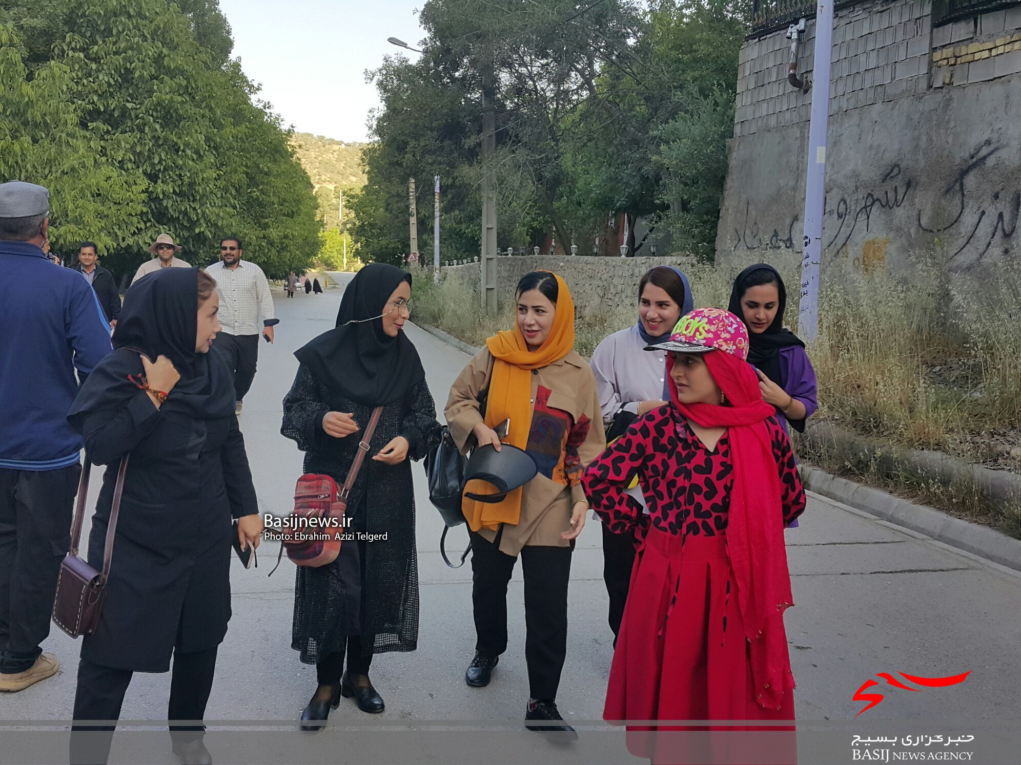 همایش پیاده روی خانوادگی خبرنگاران و اصحاب رسانه در یاسوج همایش پیاده روی خانوادگی خبرنگاران و اصحاب رسانه در یاسوج