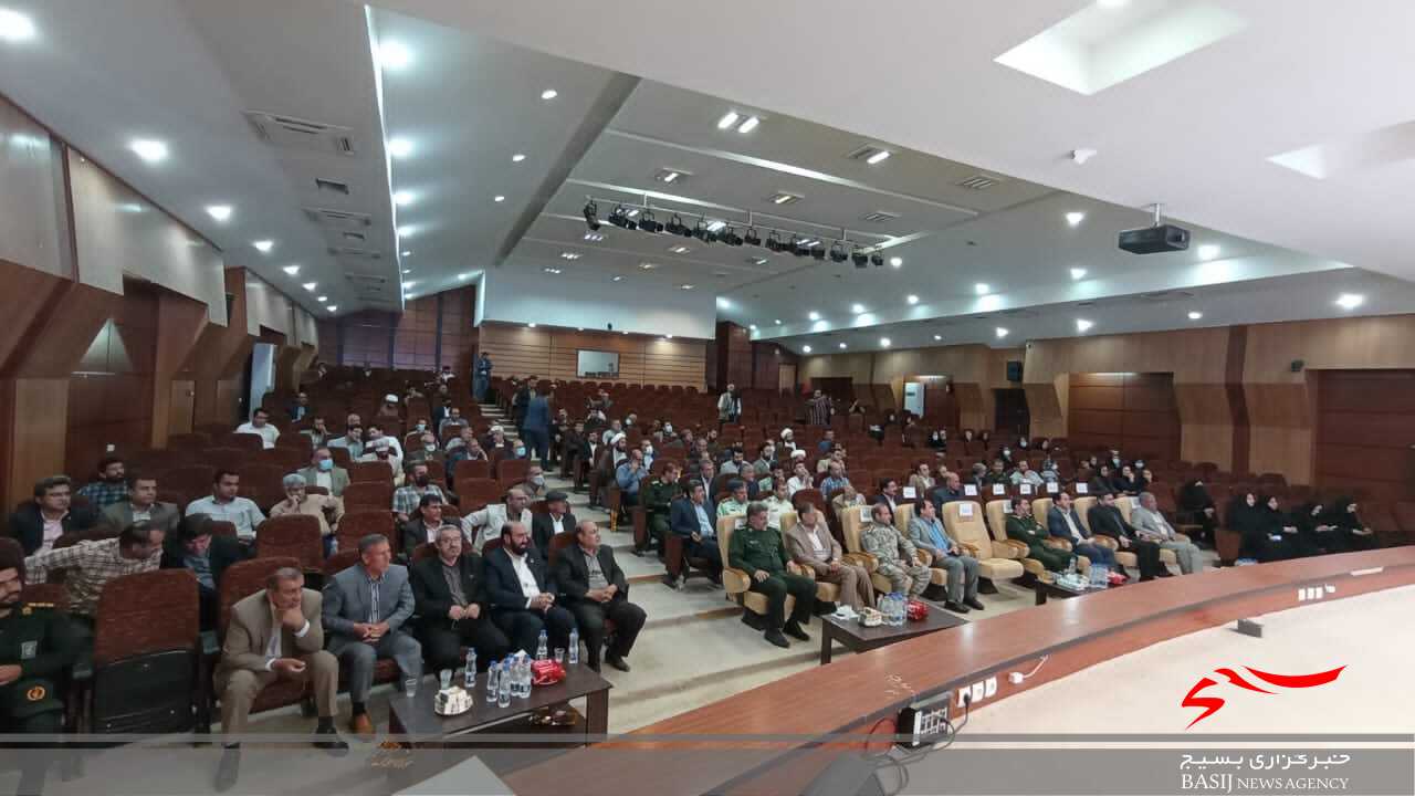 رونمایی از ۶ عنوان کتاب تاریخ شفاهی دفاع مقدس کهگیلویه و بویراحمد رونمایی از ۶ عنوان کتاب تاریخ شفاهی دفاع مقدس کهگیلویه و بویراحمد