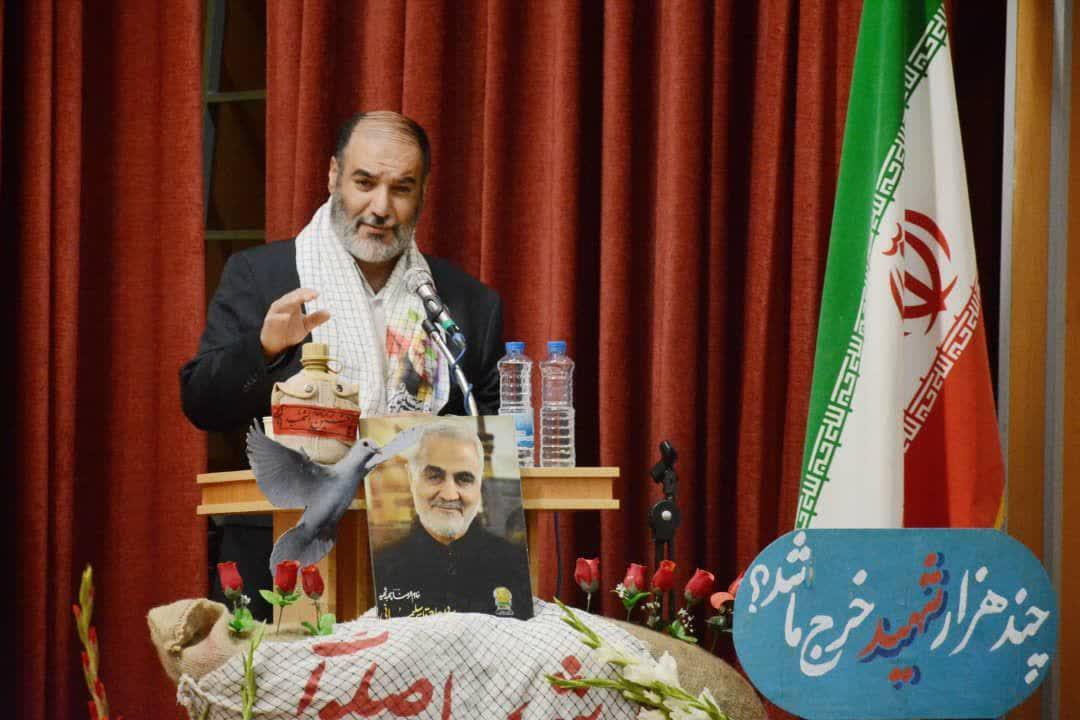 تمام ابنیه راه و شهرسازی در سراسر کشور به نام شهدا مزین می شود تمام ابنیه راه و شهرسازی در سراسر کشور به نام شهدا مزین می شود