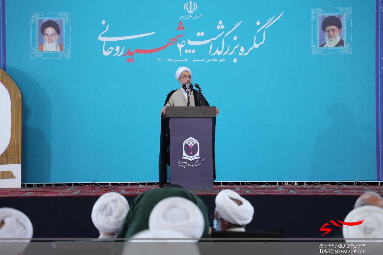 هر کسی آماده ایثار و شهادت نیست در حوزه جایی ندارد