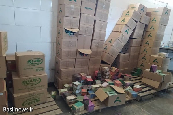 کشف ۵۰ میلیارد ریال کالاهای احتکاری توسط شبکه اطلاعاتی بسیج در استان همدان کشف ۵۰ میلیارد ریال کالاهای احتکاری توسط شبکه اطلاعاتی بسیج در استان همدان