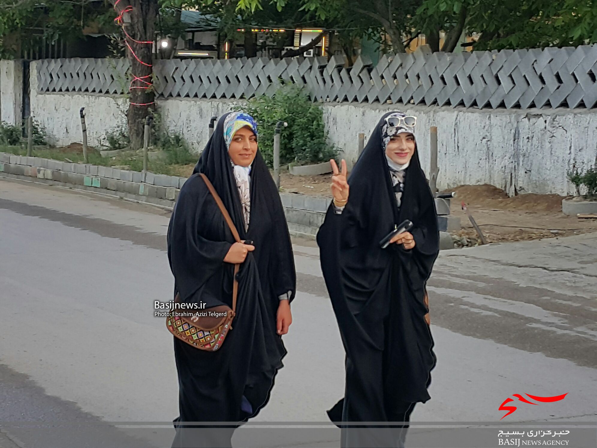 همایش پیاده روی خانواده های کارکنان و پاسداران سپاه فتح کهگیلویه و بویراحمد همایش پیاده روی خانواده های کارکنان و پاسداران سپاه فتح کهگیلویه و بویراحمد
