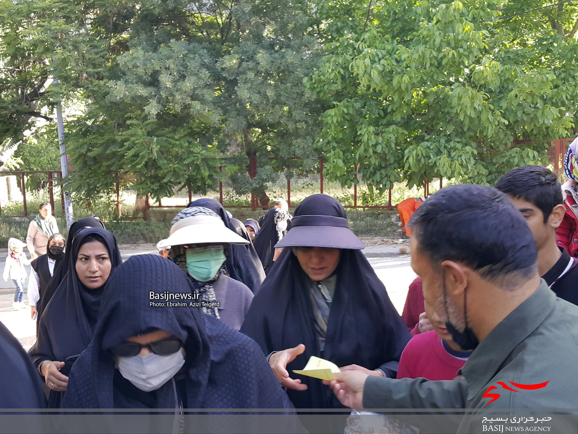 همایش پیاده روی خانواده های کارکنان و پاسداران سپاه فتح کهگیلویه و بویراحمد همایش پیاده روی خانواده های کارکنان و پاسداران سپاه فتح کهگیلویه و بویراحمد