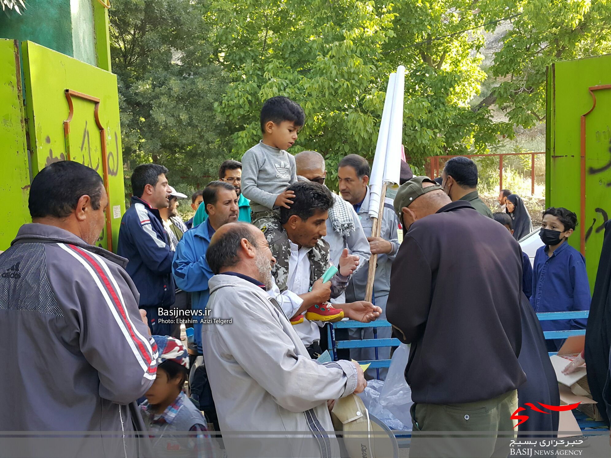 همایش پیاده روی خانواده های کارکنان و پاسداران سپاه فتح کهگیلویه و بویراحمد همایش پیاده روی خانواده های کارکنان و پاسداران سپاه فتح کهگیلویه و بویراحمد