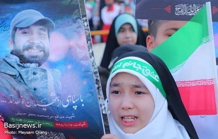 حماسه حضور دهه هشتاد و نودی ها در اجتماع بزرگ و خانوادگی &laquo;سلام فرمانده&raquo;