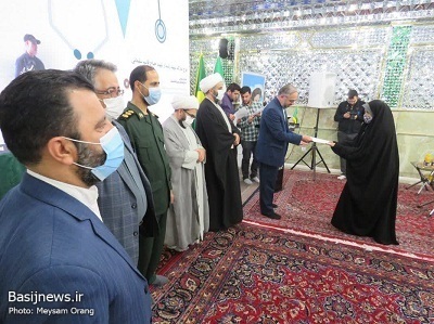 تجلیل از فعالان عرصه ی واکسیناسیون بیماران کرونایی