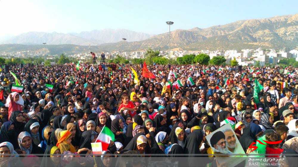 سنگ تمام یاسوجی ها برای سرود سلام فرمانده