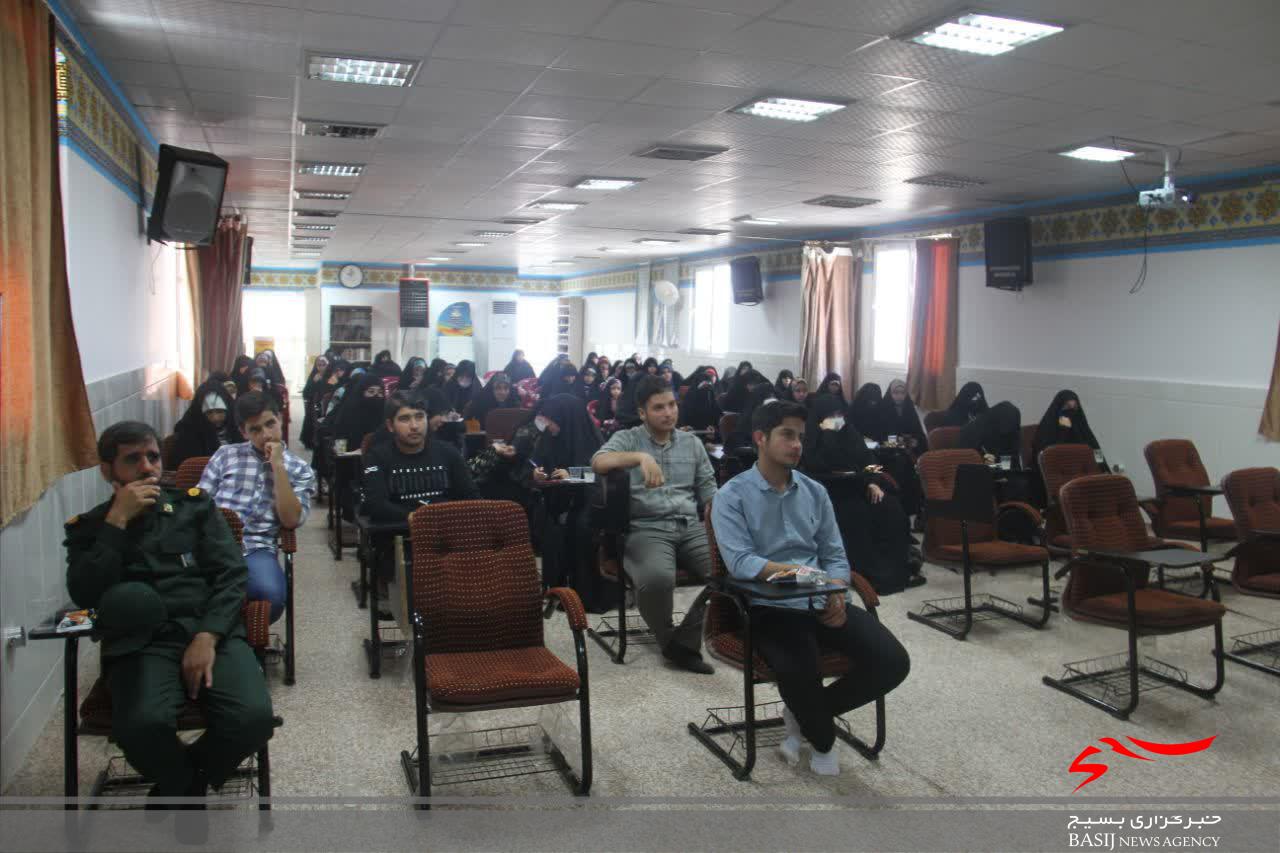کارگاه آموزش خبرنگاری در ناحیه امام حسن مجتبی(ع) برگزار شد کارگاه آموزش خبرنگاری در ناحیه امام حسن مجتبی(ع) برگزار شد