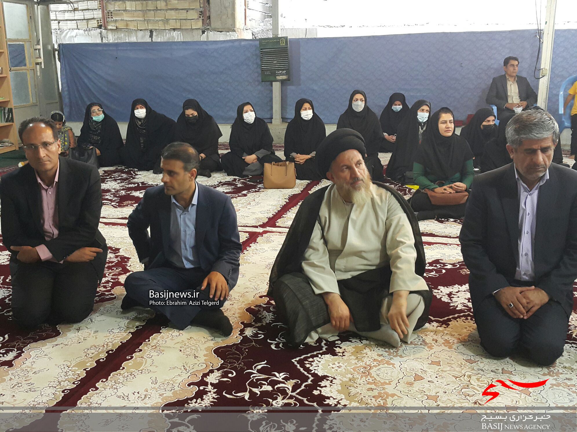 دیدار جمعی از اساتید بسیجی استان با آیت الله ملک حسینی