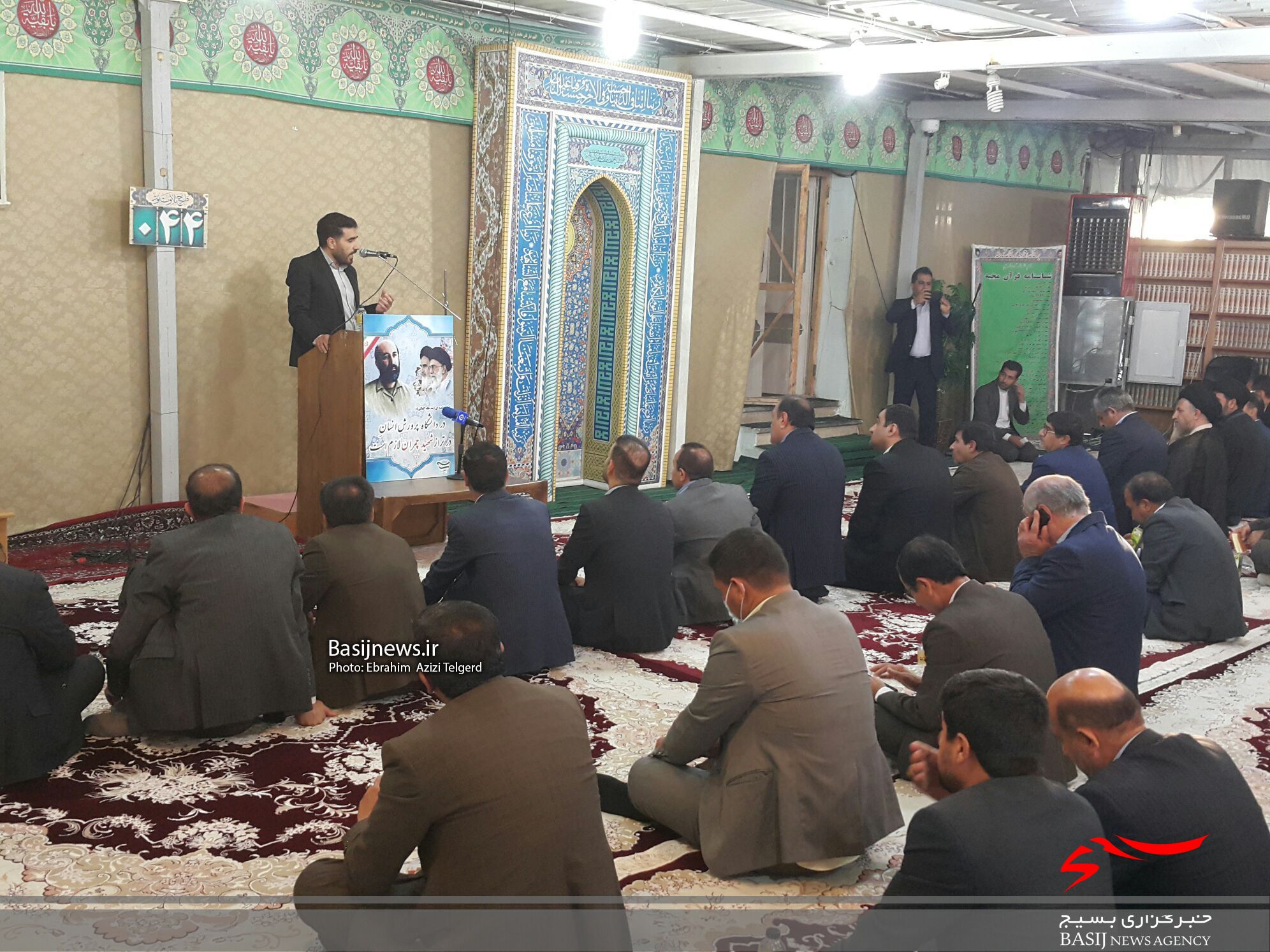 دیدار جمعی از اساتید بسیجی استان با آیت الله ملک حسینی