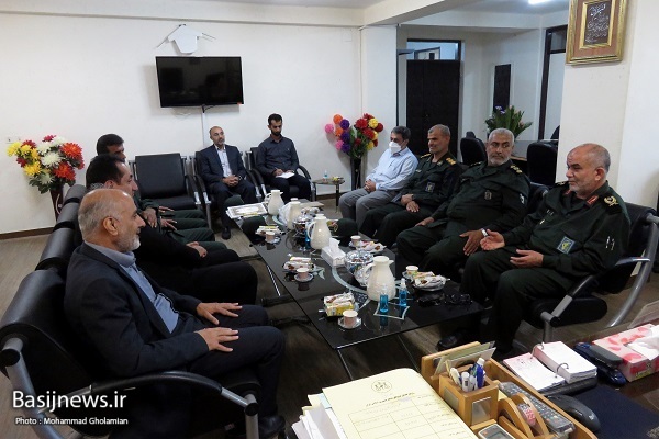 دیدار سردار رزمجو با رئیس سازمان قضایی نیروهای مسلح استان بوشهر دیدار سردار رزمجو با رئیس سازمان قضایی نیروهای مسلح استان بوشهر