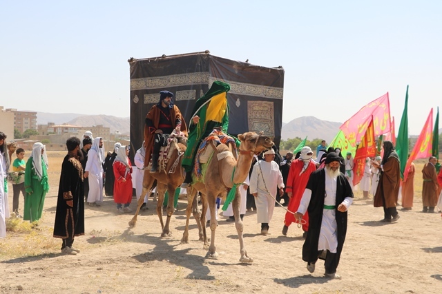 بازسازی واقعه غدیر در چهارمحال و بختیاری بازسازی واقعه غدیر در چهارمحال و بختیاری