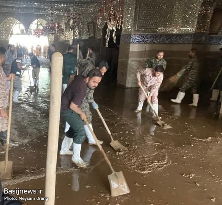 حضور جهادگران ناحیه عمار یاسر برای امداد رسانی به سیل زدگان امامزاده داوود(ع)