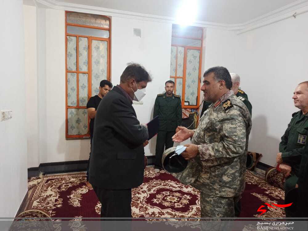 دیدار فرمانده تیپ ۴۸ فتح با سه خانواده شهید شهرستان چرام