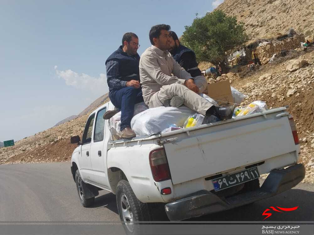 امداد رسانی ستاد اجرایی فرمان امام (ره) استان به عشایر سیل زده مارگون +(تصاویر) امداد رسانی ستاد اجرایی فرمان امام (ره) استان به عشایر سیل زده مارگون +(تصاویر)