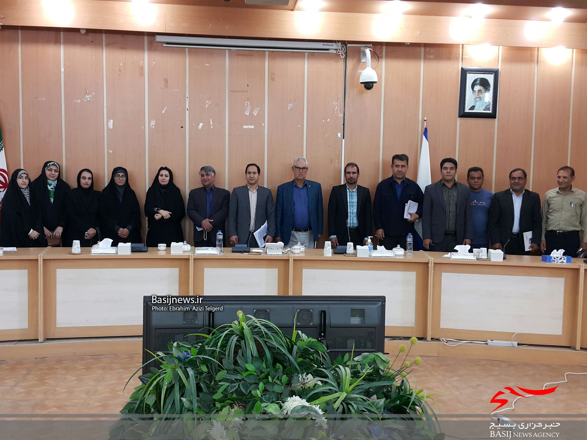 نشست هم اندیشی مدیران عامل تشکل های مردم نهاد استان / مجوز راه اندازی تشکل های مردم نهاد در کهگیلویه و بویراحمد براساس تخصص افراد صادر می شود + ( تصاویر ) نشست هم اندیشی مدیران عامل تشکل های مردم نهاد استان / مجوز راه اندازی تشکل های مردم نهاد در کهگیلویه و بویراحمد براساس تخصص افراد صادر می شود + ( تصاویر )