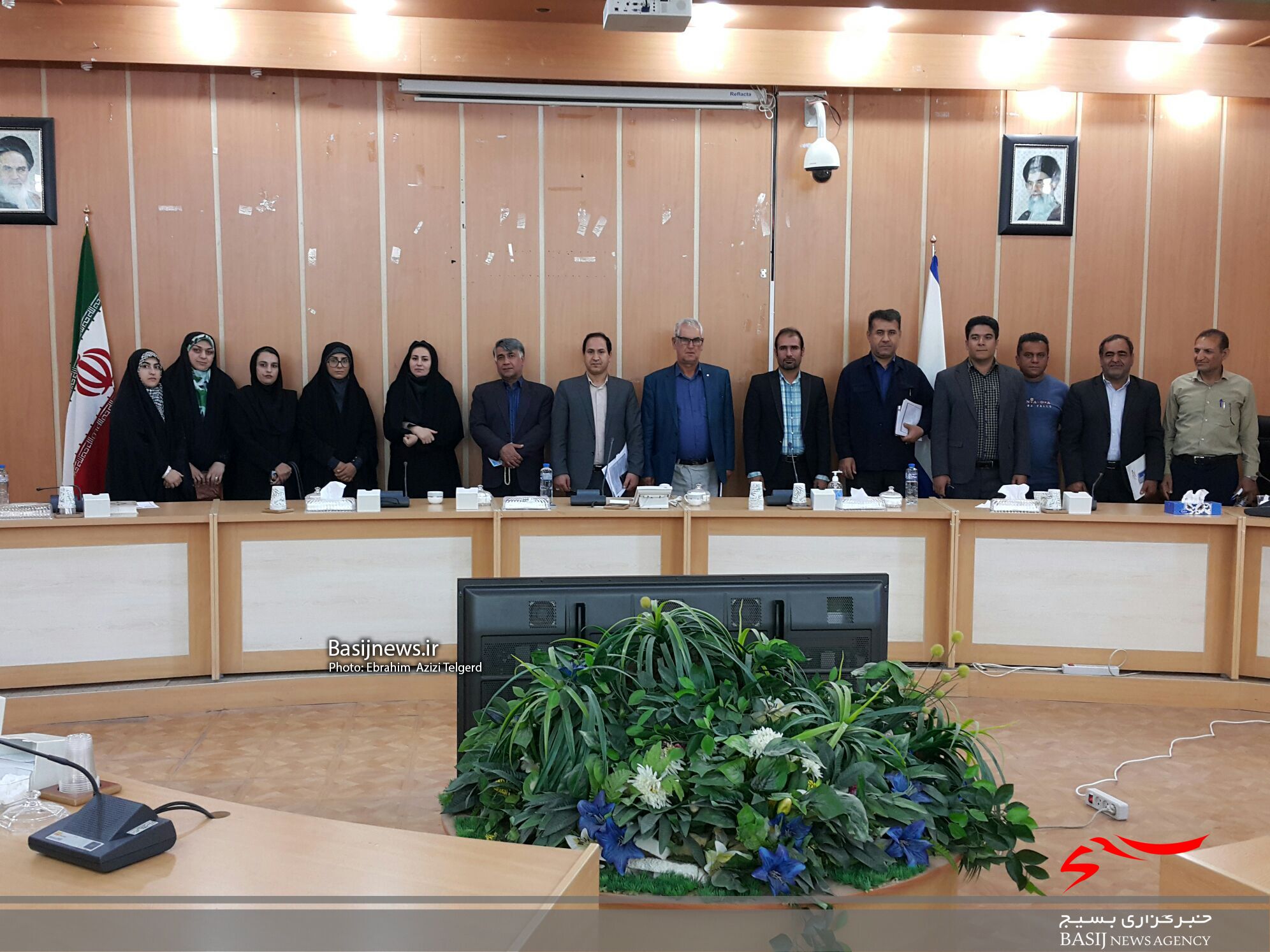 نشست هم اندیشی مدیران عامل تشکل های مردم نهاد استان / مجوز راه اندازی تشکل های مردم نهاد در کهگیلویه و بویراحمد براساس تخصص افراد صادر می شود + ( تصاویر ) نشست هم اندیشی مدیران عامل تشکل های مردم نهاد استان / مجوز راه اندازی تشکل های مردم نهاد در کهگیلویه و بویراحمد براساس تخصص افراد صادر می شود + ( تصاویر )