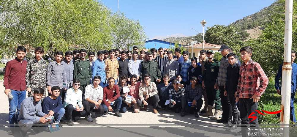 برگزاری دوره توانمندسازی فرماندهان واحدهای بسیج دانش‌آموزی در کهگیلویه‌ و بویراحمد