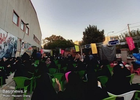 برپایی نمایشگاه طرح اسوه پایگاه های مقاومت بسیج شهید محلاتی