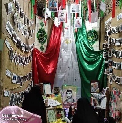 برپایی نمایشگاه طرح اسوه پایگاه های مقاومت بسیج شهید محلاتی