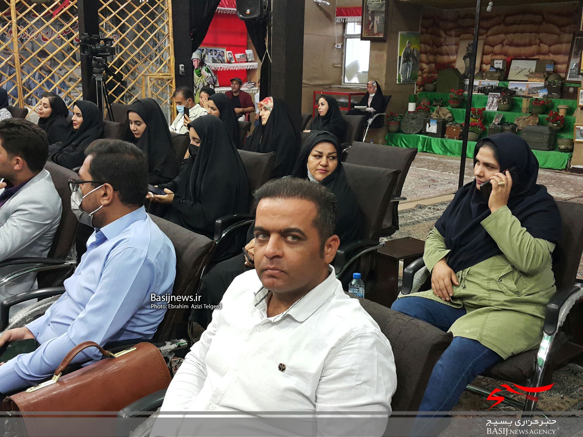 نشست هم اندیشی خبرنگاران کهگیلویه و بویراحمد با مدیر ارتباطات رئیس ستاد کل نیروهای مسلح