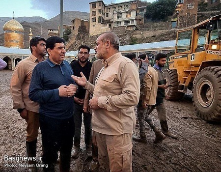 حضور جهادگران بسیجی تهران بزرگ جهت لایروبی و یافتن مفقودین در منطقه امامزاده داوود(ع) تهران