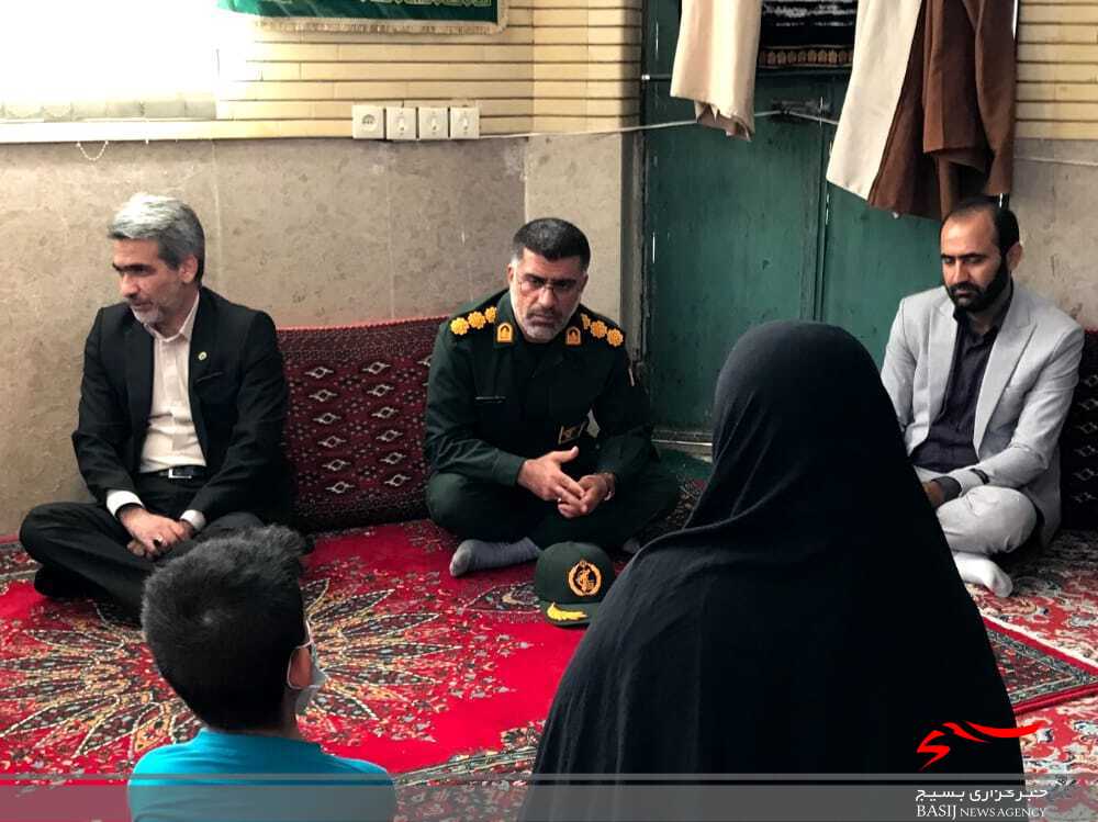 برگزاری میز خدمت سازمان بسیج حقوقدانان سپاه فتح در روستای سروک برگزاری میز خدمت سازمان بسیج حقوقدانان سپاه فتح در روستای سروک
