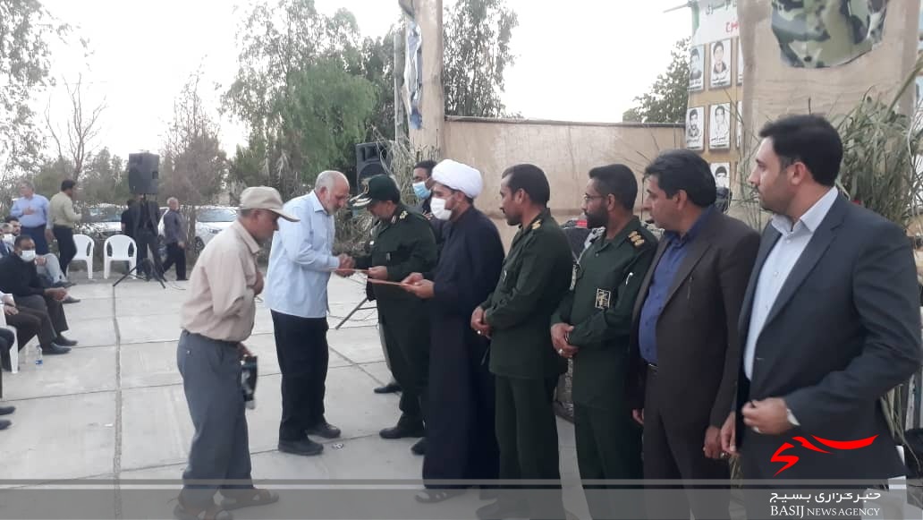 بهترین کار مقابله با دشمنان تبیین وصیت نامه شهدای عزیز است بهترین کار مقابله با دشمنان تبیین وصیت نامه شهدای عزیز است