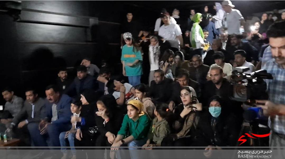 استقبال گسترده از نمایش سرو سهی در یاسوج/حمایت تمام قد مدیرکل ارشاد استان از آثار هنری دفاع مقدس / تقدیر کارگردان و عوامل نمایش سرو سهی از خبرگزاری بسیج
