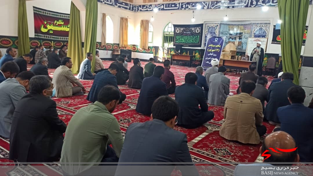 آیت الله حسینی: استفاده از ظرفیت خیرین و فرهنگ سازی کار خیر مدنظر مسئولان باشد/ دکتر غلام نژاد: مجمع خیرین سلامت کمک زیادی به تامین زیرساخت های بهداشتی کرده است/ دکتر دهراب پور: بیش از ۲۰ پروژه بهداشتی درمانی خیرساز در استان در حال ساخت و یا کلنگ زنی است آیت الله حسینی: استفاده از ظرفیت خیرین و فرهنگ سازی کار خیر مدنظر مسئولان باشد/ دکتر غلام نژاد: مجمع خیرین سلامت کمک زیادی به تامین زیرساخت های بهداشتی کرده است/ دکتر دهراب پور: بیش از ۲۰ پروژه بهداشتی درمانی خیرساز در استان در حال ساخت و یا کلنگ زنی است