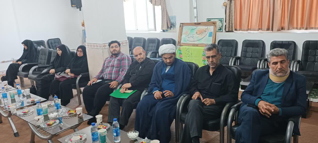 حضرت زینب (س) میراث دار حجاب فاطمی در کربلا حضرت زینب (س) میراث دار حجاب فاطمی در کربلا