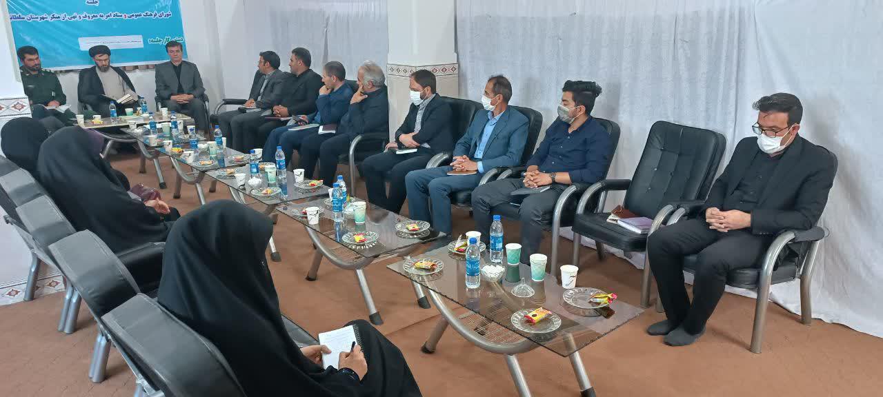 حضرت زینب (س) میراث دار حجاب فاطمی در کربلا حضرت زینب (س) میراث دار حجاب فاطمی در کربلا