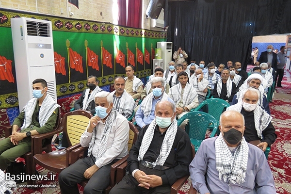 پیشکسوتان دفاع مقدس در بوشهر تجلیل شدند پیشکسوتان دفاع مقدس در بوشهر تجلیل شدند