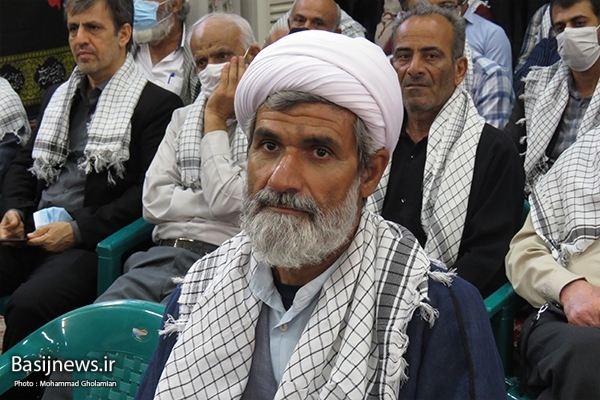 پیشکسوتان دفاع مقدس در بوشهر تجلیل شدند پیشکسوتان دفاع مقدس در بوشهر تجلیل شدند