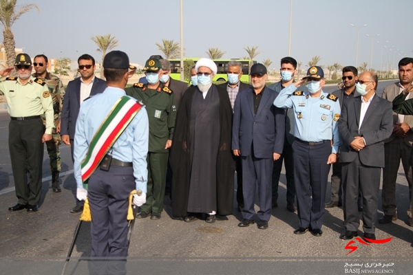 برگزاری مراسم رژه نیروهای مسلح مستقر در استان بوشهر/ ایمان و دانش نظامی، اقتدار نظام را بیمه میکند برگزاری مراسم رژه نیروهای مسلح مستقر در استان بوشهر/ ایمان و دانش نظامی، اقتدار نظام را بیمه میکند