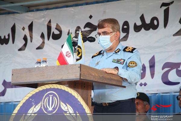 برگزاری مراسم رژه نیروهای مسلح مستقر در استان بوشهر/ ایمان و دانش نظامی، اقتدار نظام را بیمه میکند برگزاری مراسم رژه نیروهای مسلح مستقر در استان بوشهر/ ایمان و دانش نظامی، اقتدار نظام را بیمه میکند