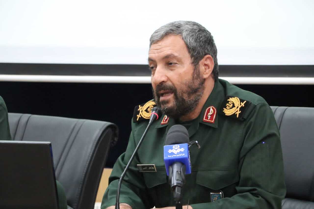رمز پیروزی انقلاب داشتن روحیه عاشورایی بسیج است رمز پیروزی انقلاب داشتن روحیه عاشورایی بسیج است