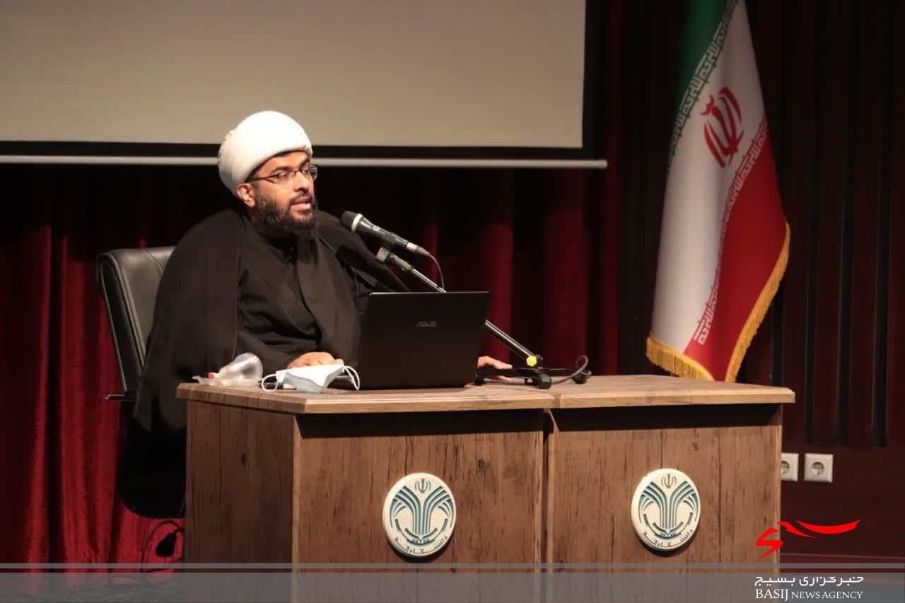 دوره معرفتی تشکیلاتی «خط امام» در قم آغاز به کار کرد دوره معرفتی تشکیلاتی «خط امام» در قم آغاز به کار کرد