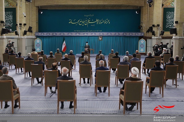 مهمترین توفیق دولت احیاءامید و اعتماد مردم بود به وعدهها عمل کنید تا آسیب نبیند مهمترین توفیق دولت احیاءامید و اعتماد مردم بود به وعدهها عمل کنید تا آسیب نبیند