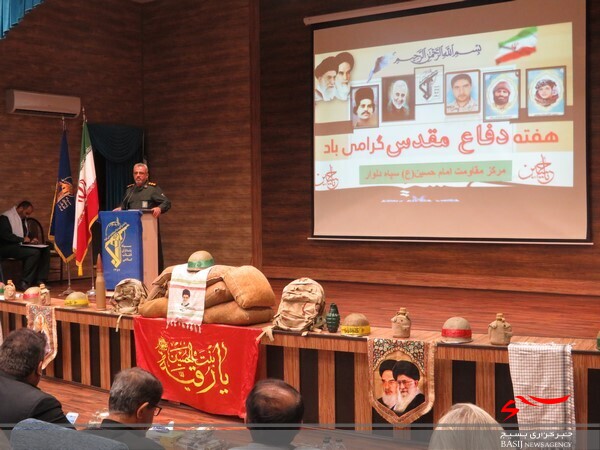 مراسم تجلیل از رزمندگان پیشکسوت در دلوار برگزار شد مراسم تجلیل از رزمندگان پیشکسوت در دلوار برگزار شد