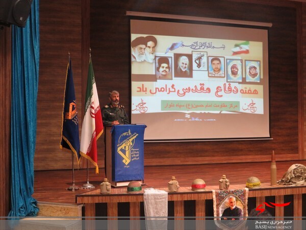 مراسم تجلیل از رزمندگان پیشکسوت در دلوار برگزار شد مراسم تجلیل از رزمندگان پیشکسوت در دلوار برگزار شد