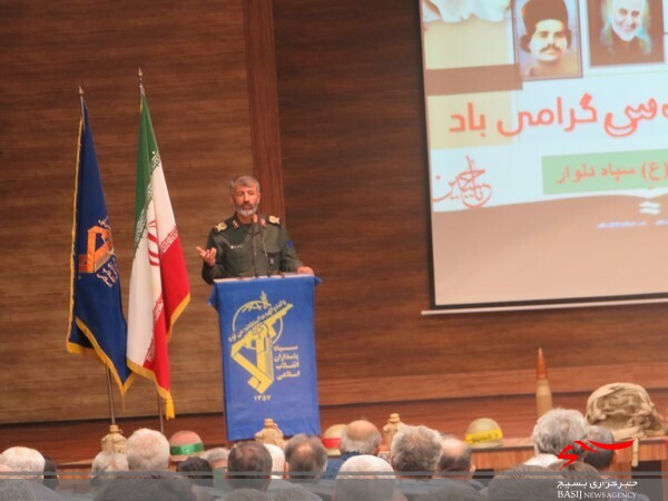 مراسم تجلیل از رزمندگان پیشکسوت در دلوار برگزار شد مراسم تجلیل از رزمندگان پیشکسوت در دلوار برگزار شد
