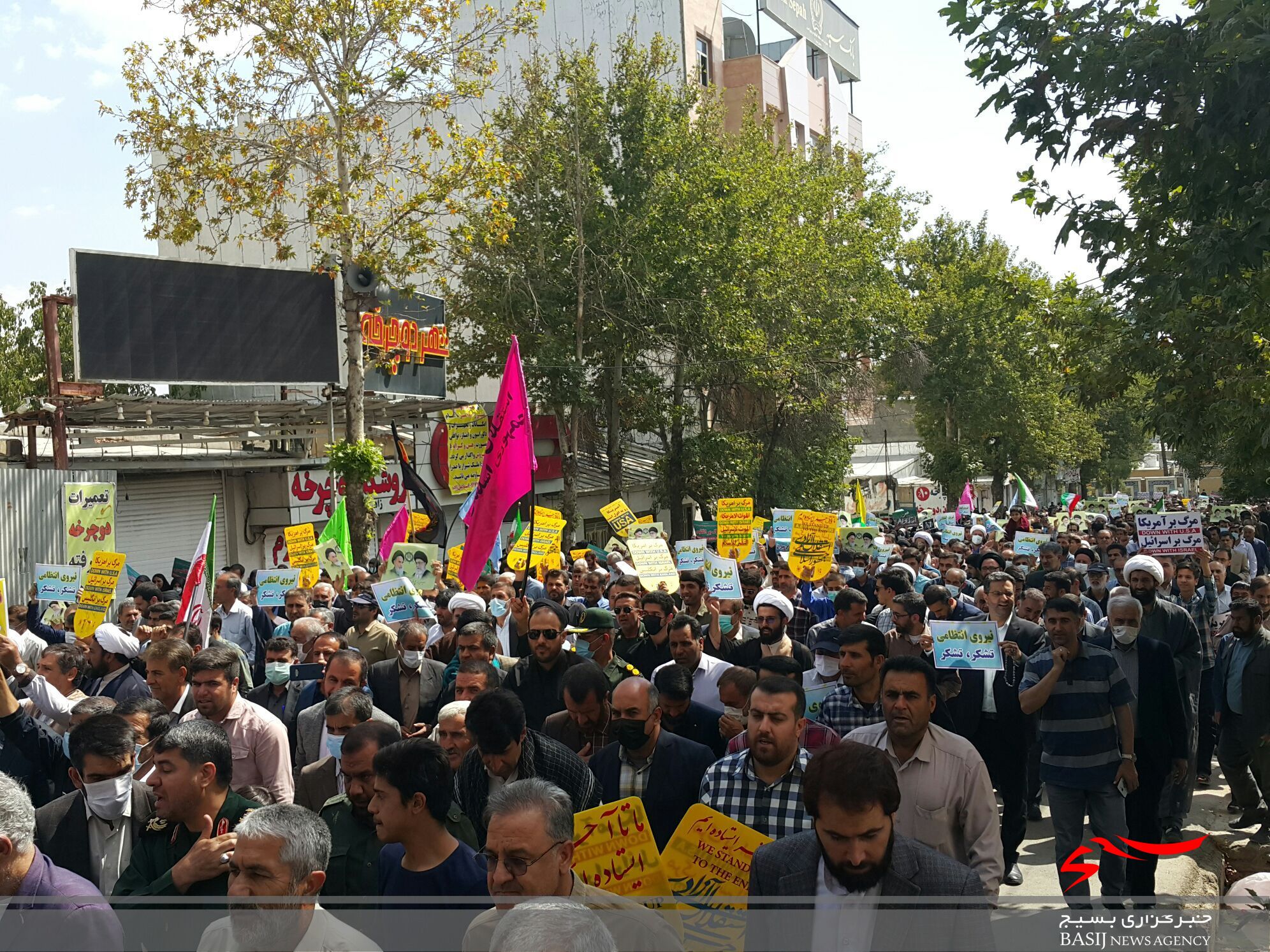 پاسخ دندان شکن مردم یاسوج به اغتشاشگران