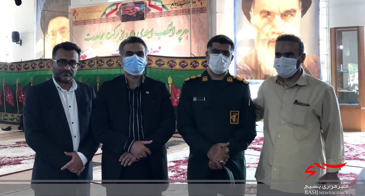 برگزاری میز خدمت مشاوره حقوقی رایگان در گلزار شهدای یاسوج برگزاری میز خدمت مشاوره حقوقی رایگان در گلزار شهدای یاسوج