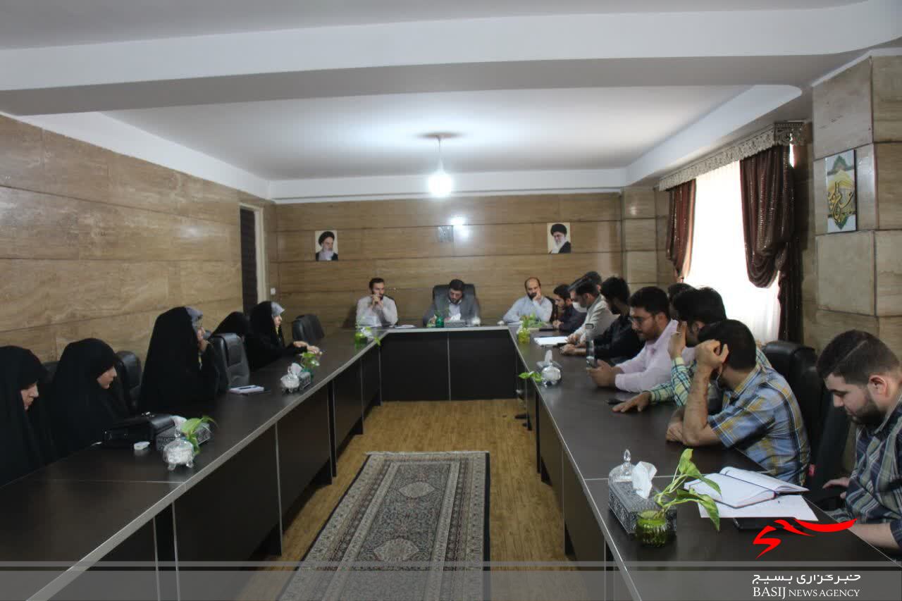 نقش دانشجویان در جهاد تبیین، کلیدی است نقش دانشجویان در جهاد تبیین، کلیدی است
