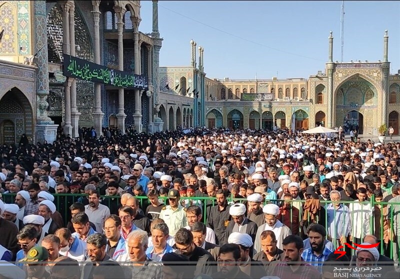 تشییع و خاکسپاری پیکر شهید دهه هشتادی مدافع امنیت در قم تشییع و خاکسپاری پیکر شهید دهه هشتادی مدافع امنیت در قم