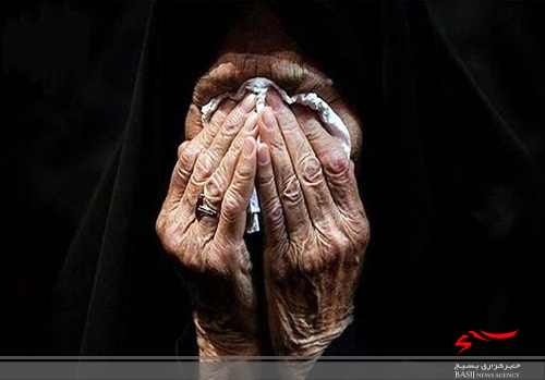 مادر شهید رضا خان احمدی آسمانی شد مادر شهید رضا خان احمدی آسمانی شد